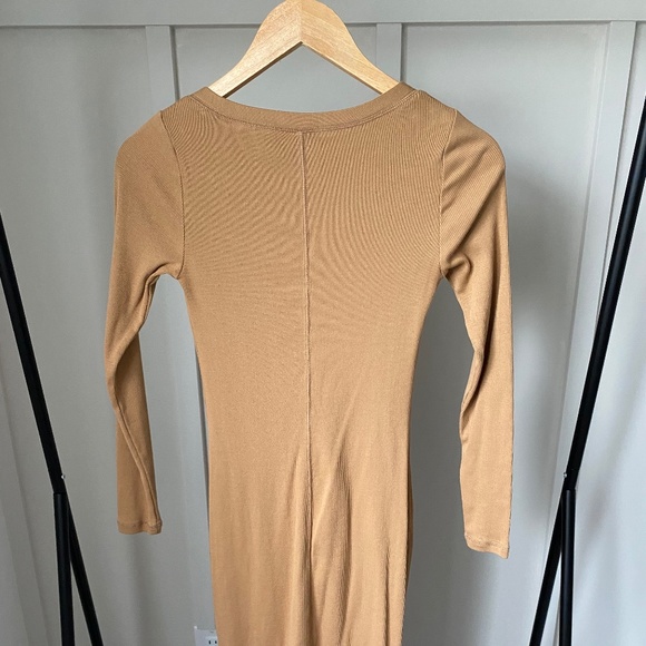 Fitted Long-Sleeve Rib-Knit Henley Midi Dress XS - Old Navy - Picture 2 of 4